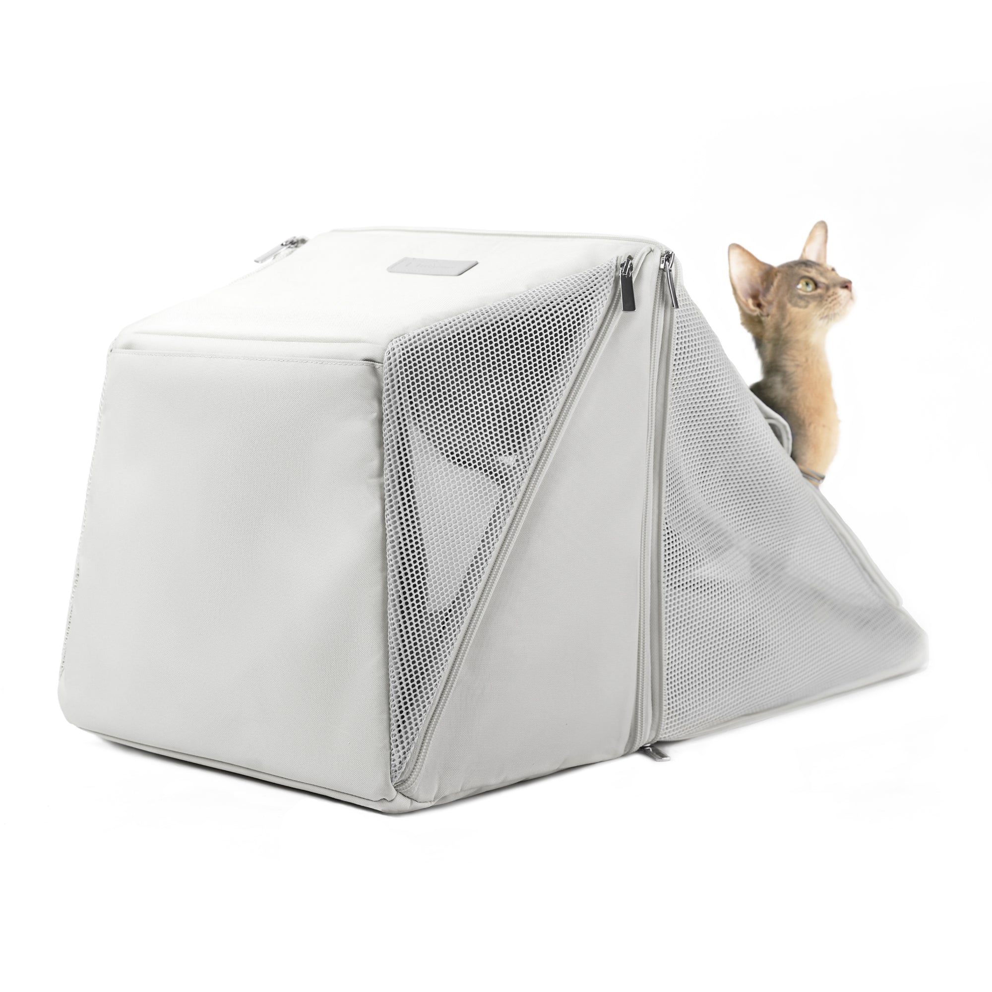 BuddyArmor Cyber Pet Carrier For Cats